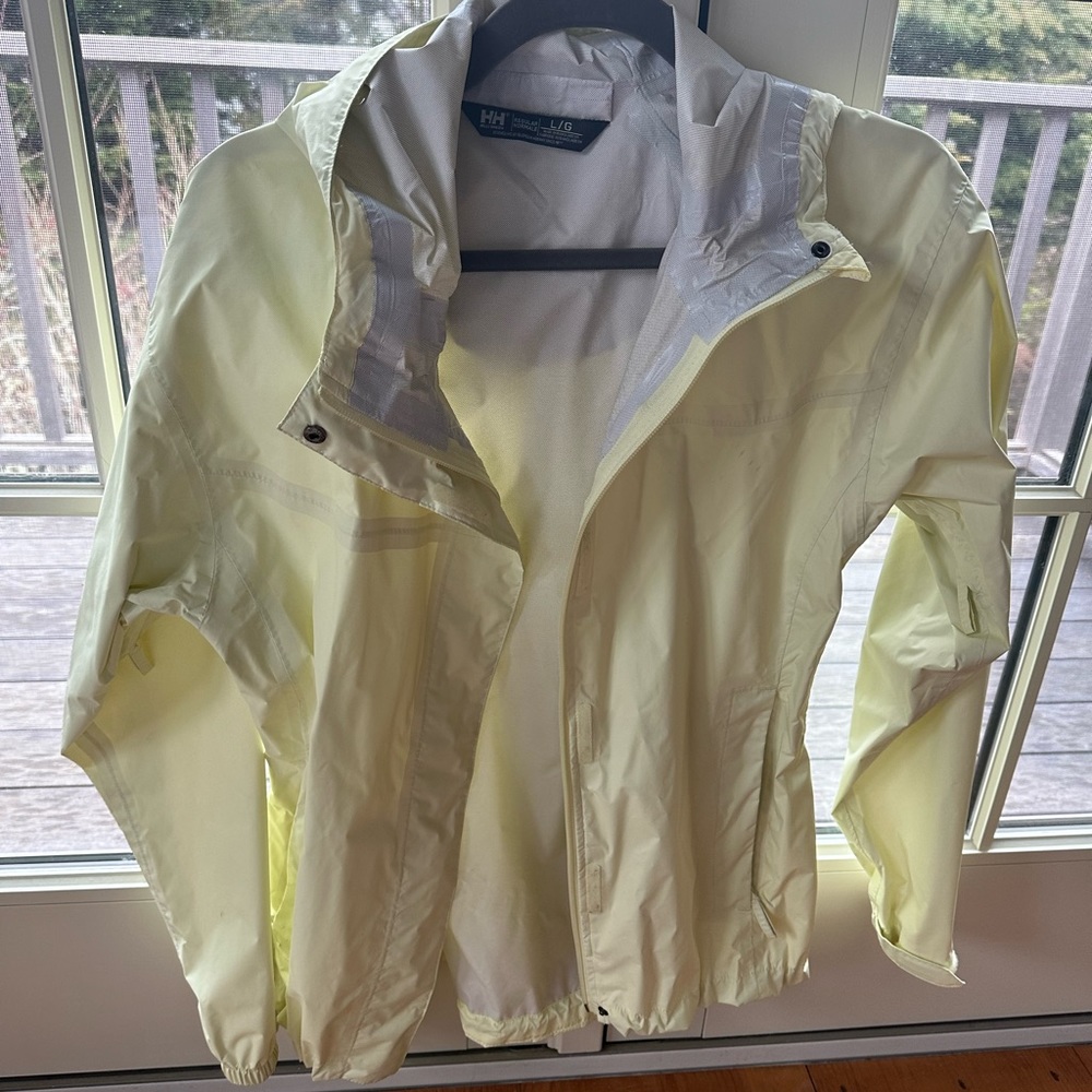 Helly Hansen Light Yellow Hooded Rain Jacket - Picture 7 of 10